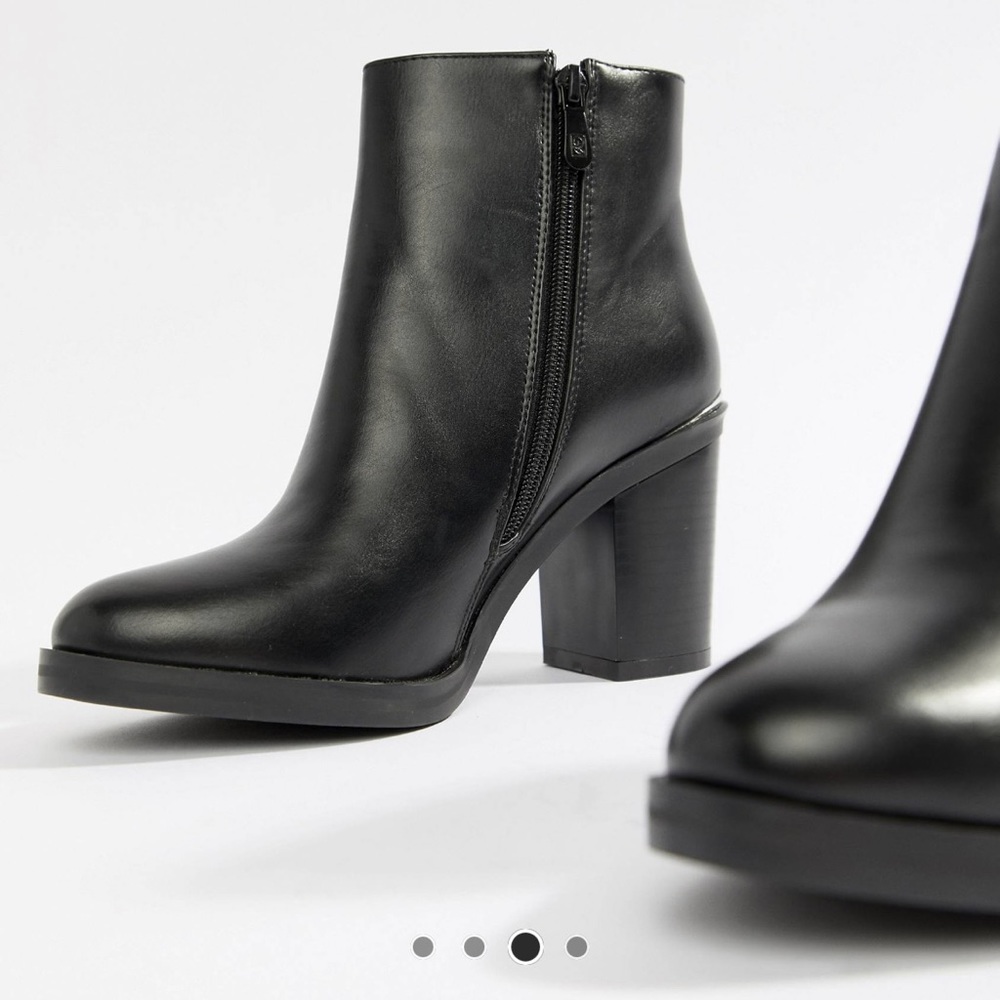 ASOS/RAID black heeled ankle boots - Picture 3 of 14